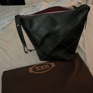 Tods woven leather shoulder bag